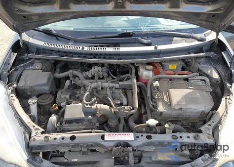 2014 Toyota Prius C Three from USA, damaged, VIN JTDKDTB37E1061417